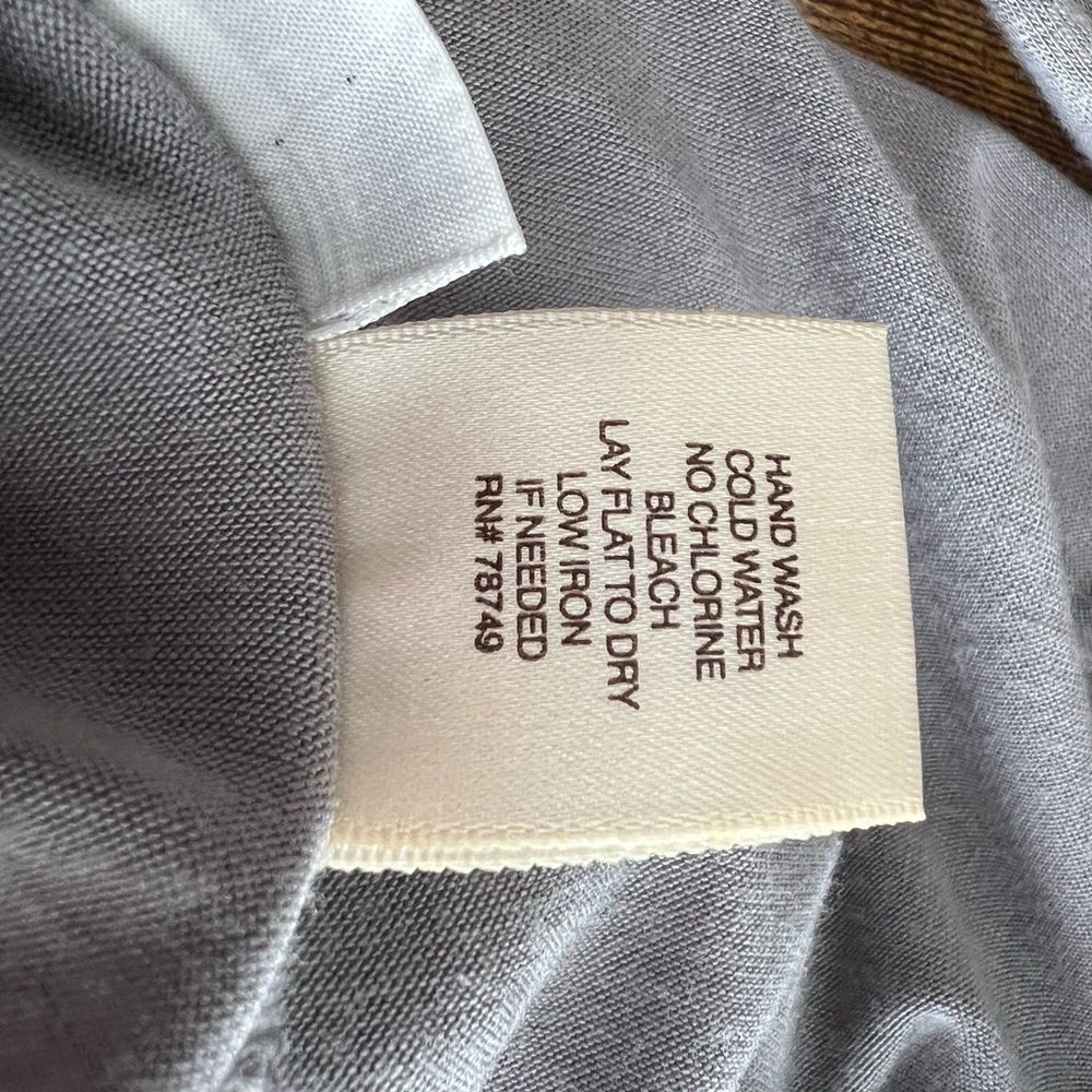 ruffled SZ M Arden B, elephant gray,, crop top blouse. - Picture 3 of 9